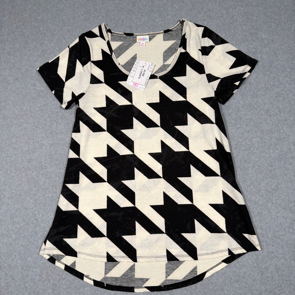 NWT LuLaRoe Classic T Shirt Women M Black White Houndstooth Short Sleeve